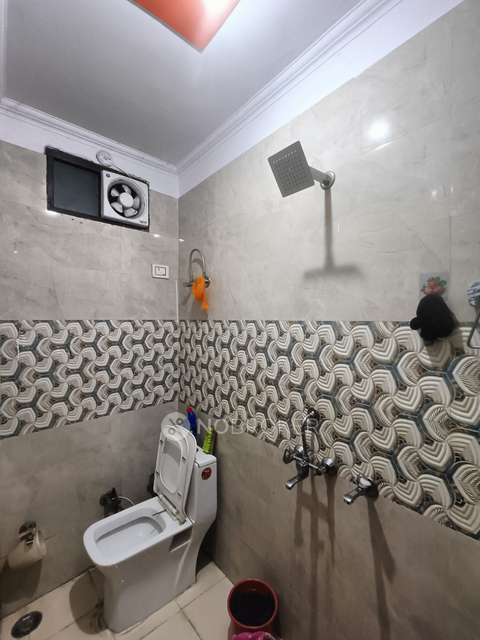 3 BHK Flat In Builder Floor For Sale  In Palam Village