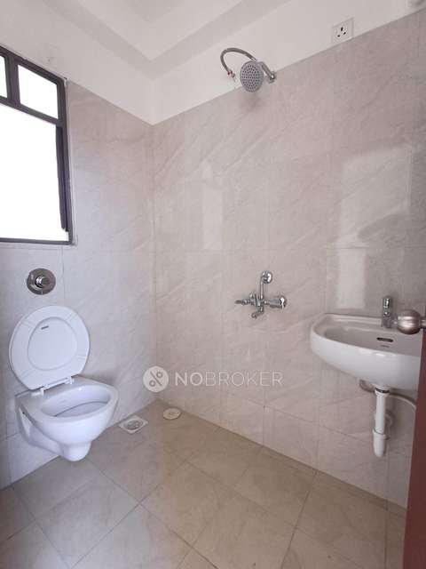 3 BHK Flat In Pate Skyi Star Town for Rent  In Bhukum