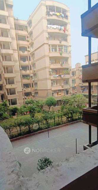 4 BHK Flat In Express Garden Apartment For Sale  In Indirapuram
