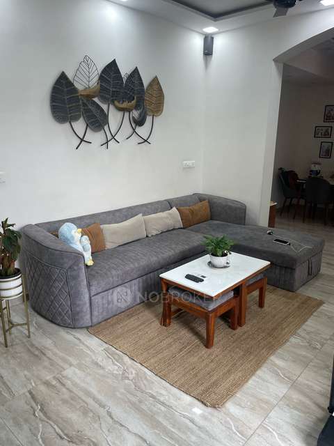 2 BHK Flat In Nahar Yvonne For Sale  In Powai