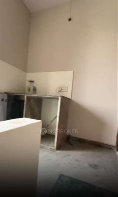 Shop in Vivek Vihar Ii, Delhi for Rent 