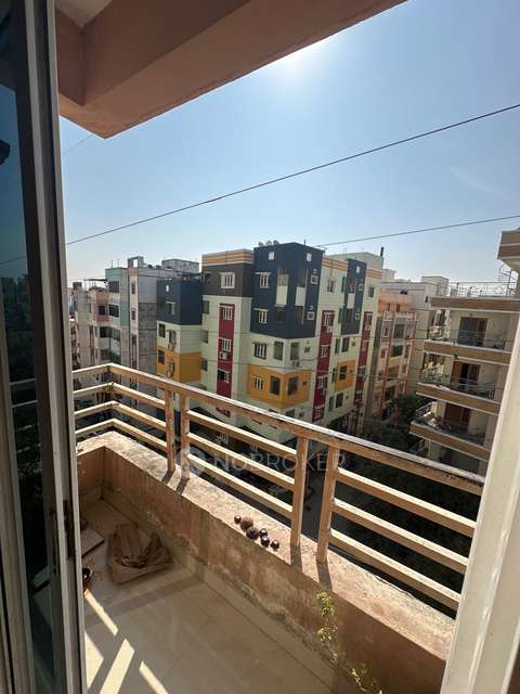 2 BHK Flat In Shiny Pearl Apartment For Sale  In Kukatpally