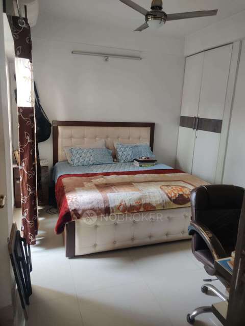 3 BHK Flat In Galaxy North Avenue For Sale  In Gaur City 2