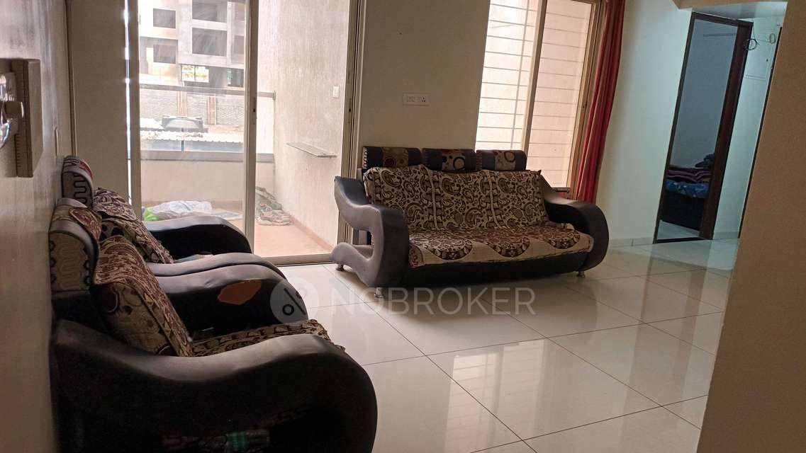 Shared Room for Male In 2 BHK  In Yashwin Encore A1 & A2 In Block-a2, Yashwin Encore, A2, Bhumkar Wasti Rd, Kemse Vasti, Wakad, Pimpri-chinchwad, Maharashtra 411057, India