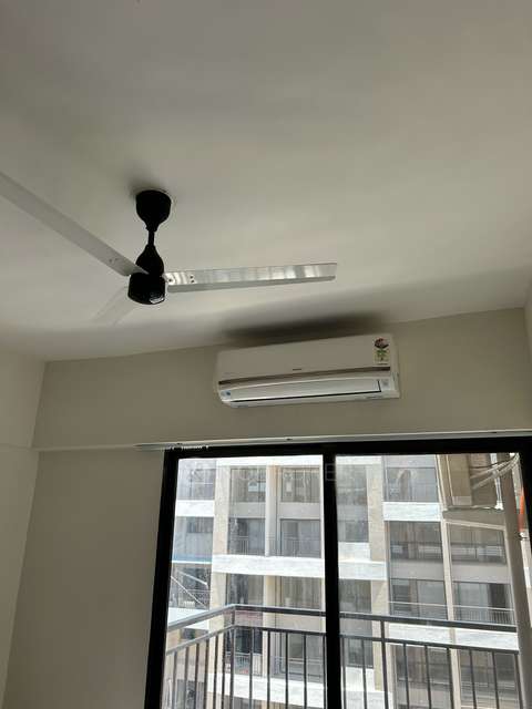 2 BHK Flat In Mantra Montana for Rent  In  Dhanori