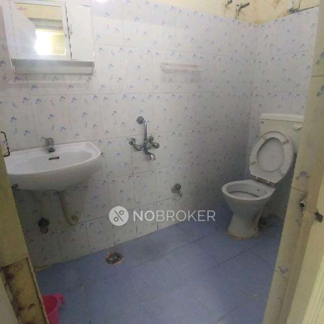 2 BHK Flat In Neela Residency For Sale  In Kondapur