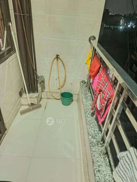 2 BHK Flat In Jps Building For Sale  In Shalimar Garden, 