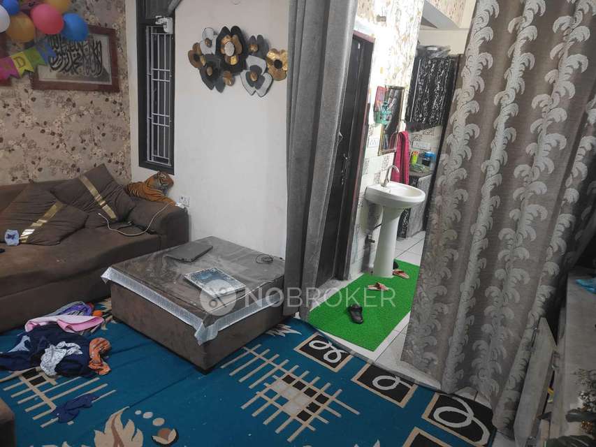 2 BHK Flat In Jps Building For Sale  In Shalimar Garden, 