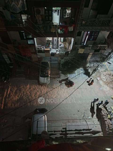 2 BHK Flat In Jps Building For Sale  In Shalimar Garden, 