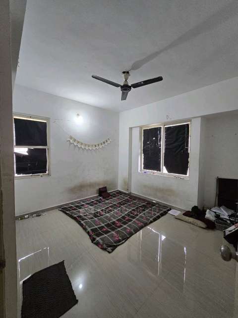 Single Room for Male In 2 BHK  In Platinum Recidency In H2p5+jj6, Wagholi, Pune, Maharashtra 412207, India
