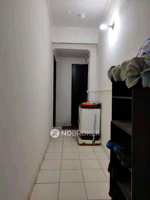 2 BHK Flat In Standalone Building  For Sale  In East Of Kailash