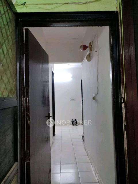 2 BHK Flat In Standalone Building  For Sale  In East Of Kailash