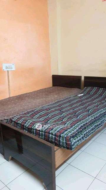 2 BHK Flat In Standalone Building  For Sale  In East Of Kailash