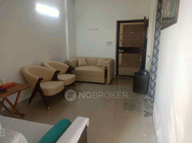 1 BHK Flat In Golf View Condos for Rent  In H29r+vfv, Sector 19b, Sector 19 Dwarka, Dwarka, Delhi, 110075, India
