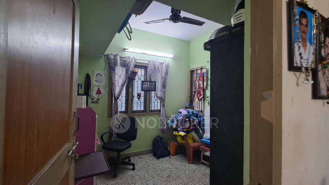 2 BHK Flat In Kailash Apartments  For Sale  In Saidapet