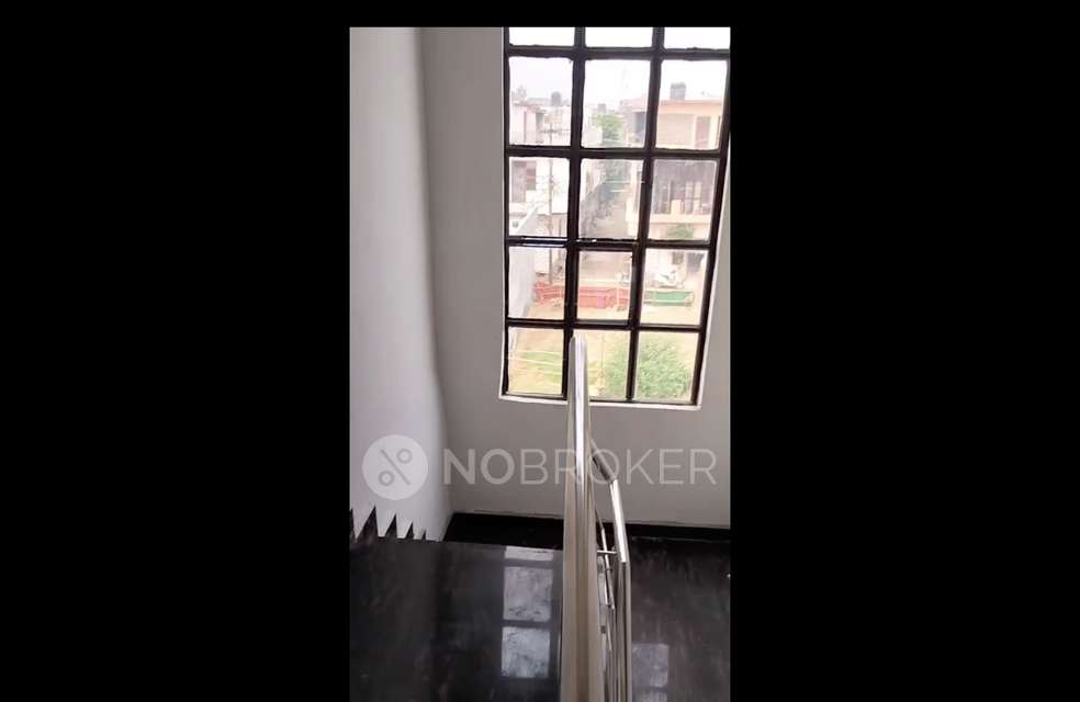 4 BHK House For Sale  In Chipiyana Buzurg,
