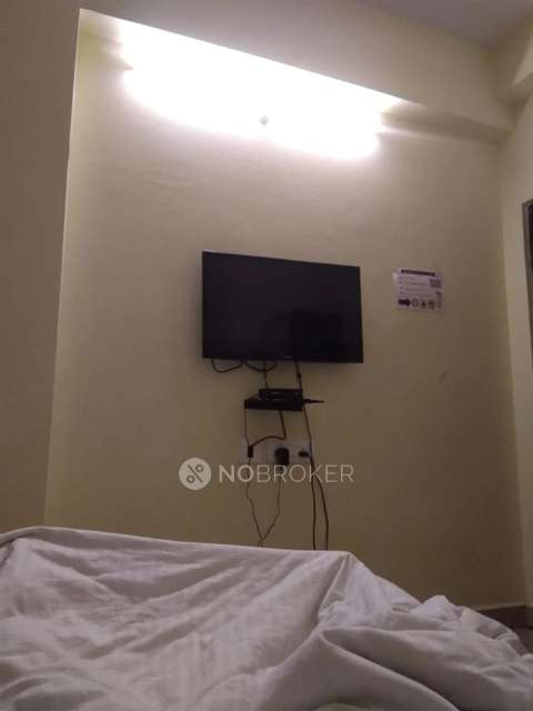 PG for Girls in Gowlidoddy