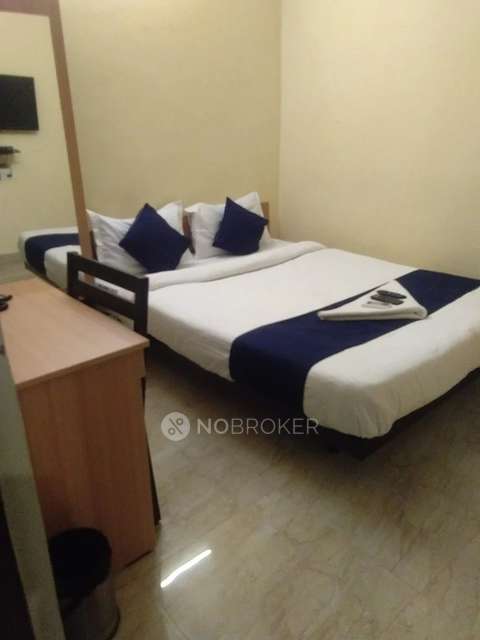 PG for Girls in Gowlidoddy