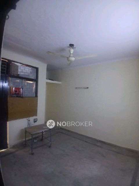 1 RK House for Rent  In Indra Vihar, Mukherjee Nagar