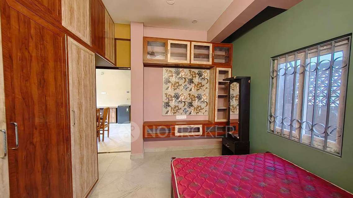 4+ BHK House For Sale In Singaperumal Koil