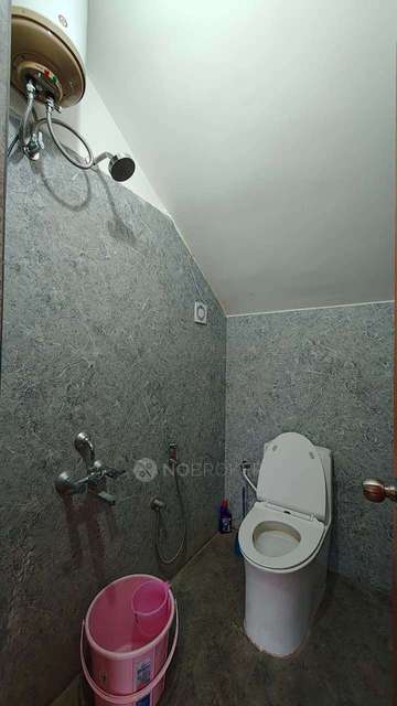 4+ BHK House For Sale  In Singaperumal Koil