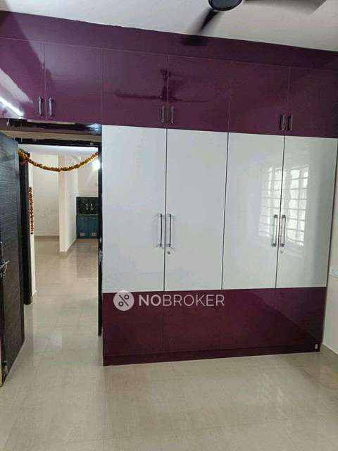 2 BHK Flat In Royal Crown For Sale  In Ameenpur