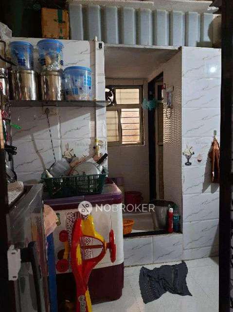 1 RK Flat In Mengeshwar Chawl For Sale  In Reti Bander Cross Rd, Kalu Nagar, Dombivli, Maharashtra 421202, India