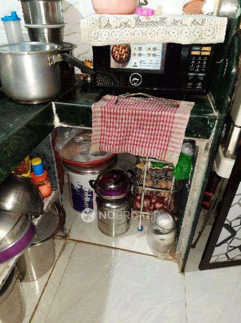 1 RK Flat In Mengeshwar Chawl For Sale  In Reti Bander Cross Rd, Kalu Nagar, Dombivli, Maharashtra 421202, India