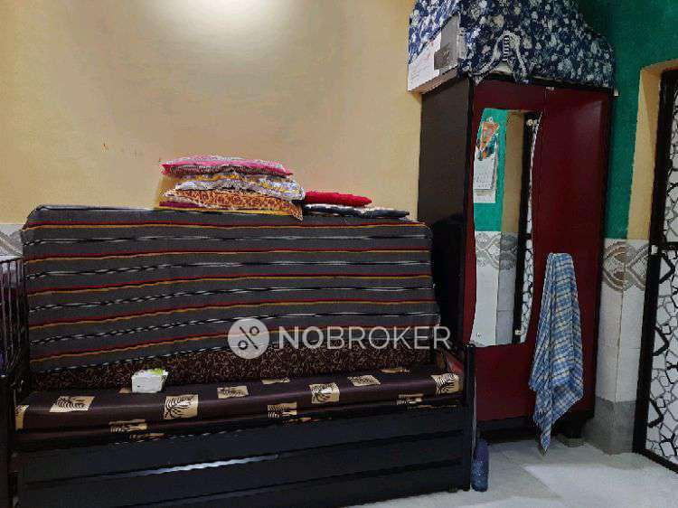 1 RK Flat In Mengeshwar Chawl For Sale  In Reti Bander Cross Rd, Kalu Nagar, Dombivli, Maharashtra 421202, India