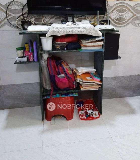 1 RK Flat In Mengeshwar Chawl For Sale  In Reti Bander Cross Rd, Kalu Nagar, Dombivli, Maharashtra 421202, India