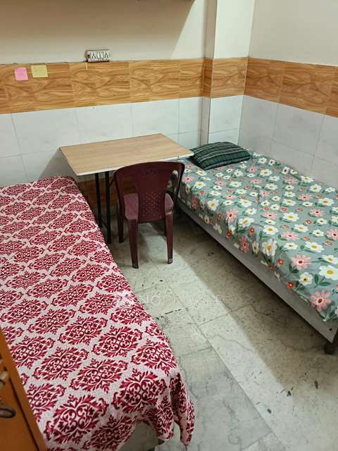 PG for Boys in Laxminagar Metro Station