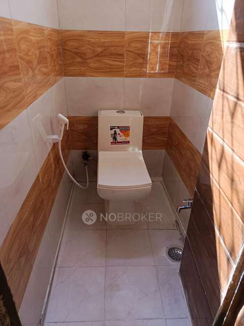 PG for Boys in Laxminagar Metro Station