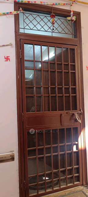 1 BHK Flat In H No 179 For Sale  In New Manglapuri