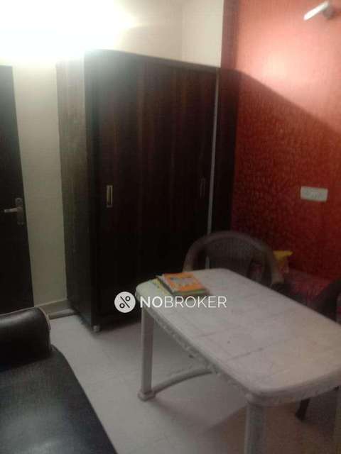 2 BHK Flat For Sale  In Azadpur