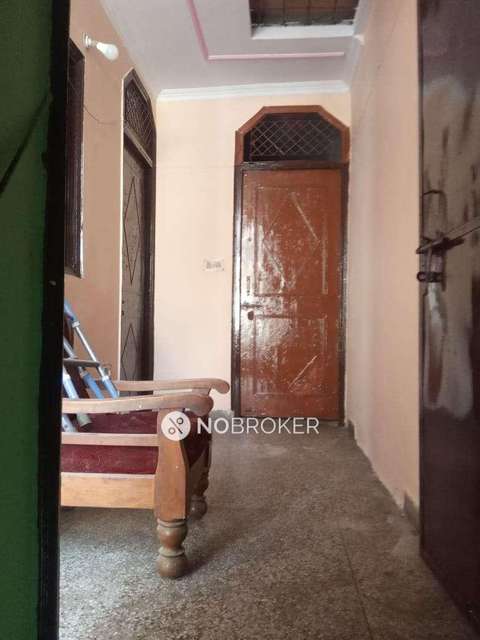 2 BHK Flat For Sale  In Azadpur