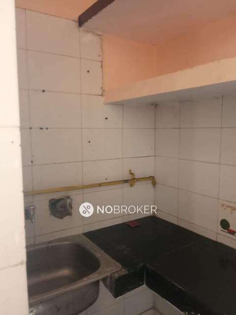 2 BHK Flat For Sale  In Azadpur