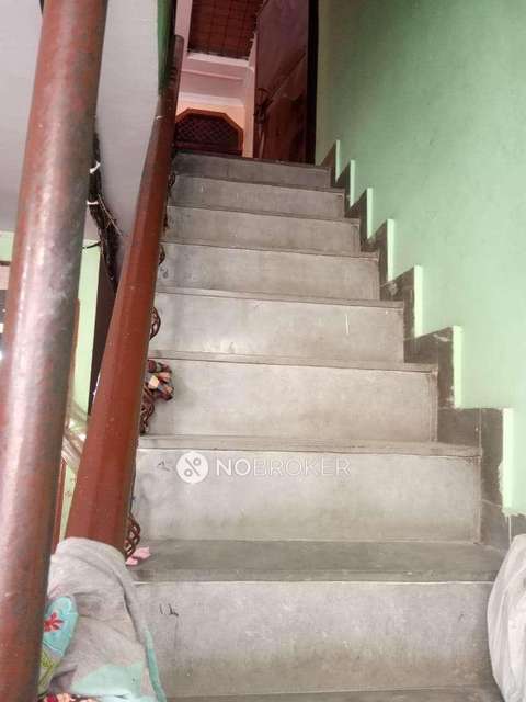 2 BHK Flat For Sale  In Azadpur