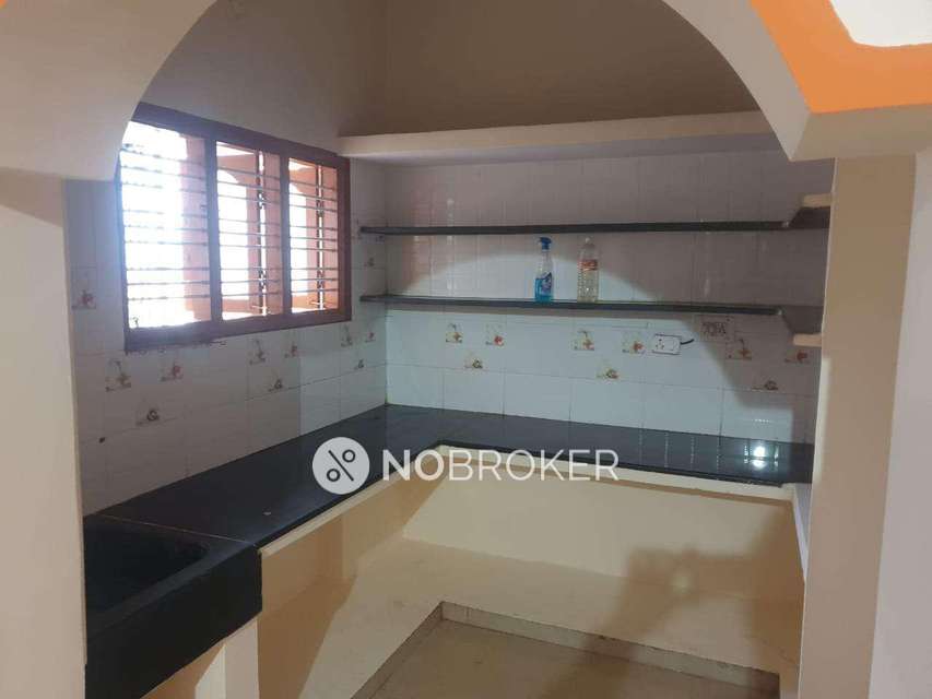 4+ BHK Flat For Sale  In Jalahalli West