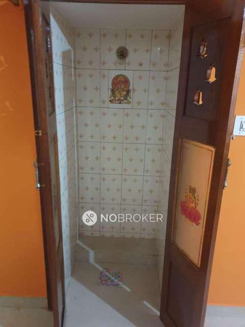 4+ BHK Flat For Sale  In Jalahalli West