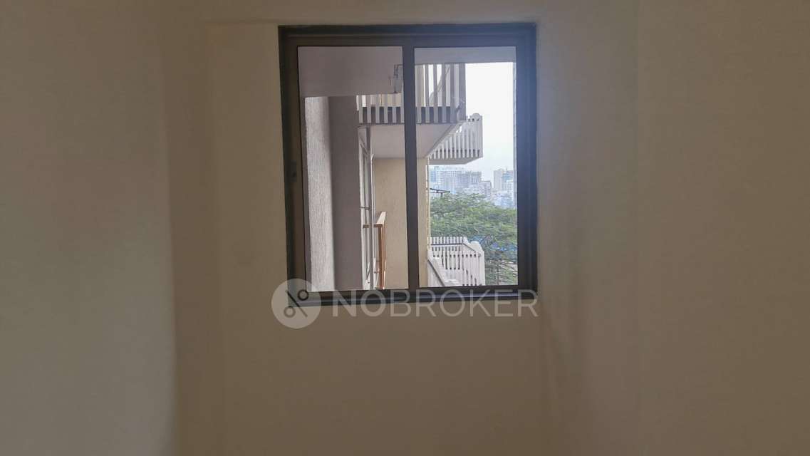 2 BHK Flat In Chandak 34 Park Estate, Goregaon West For Sale  In Goregaon West
