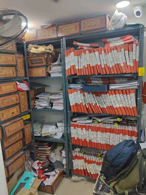 Shop in Karam Pura, Delhi for Rent 