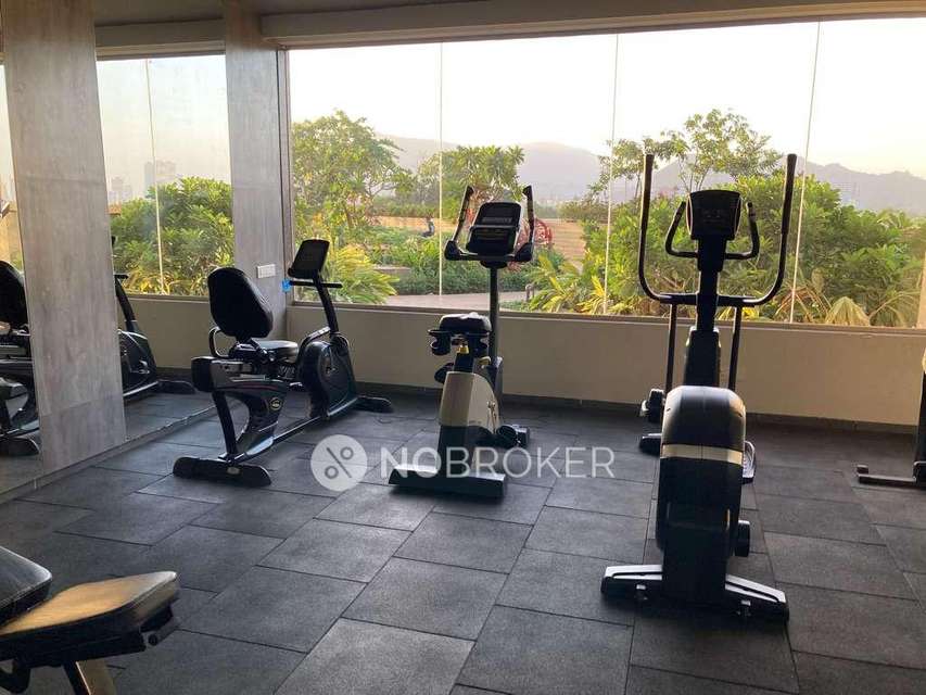 2 BHK Flat In Delta Central For Sale  In Sector 23