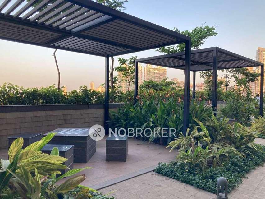 2 BHK Flat In Delta Central For Sale  In Sector 23