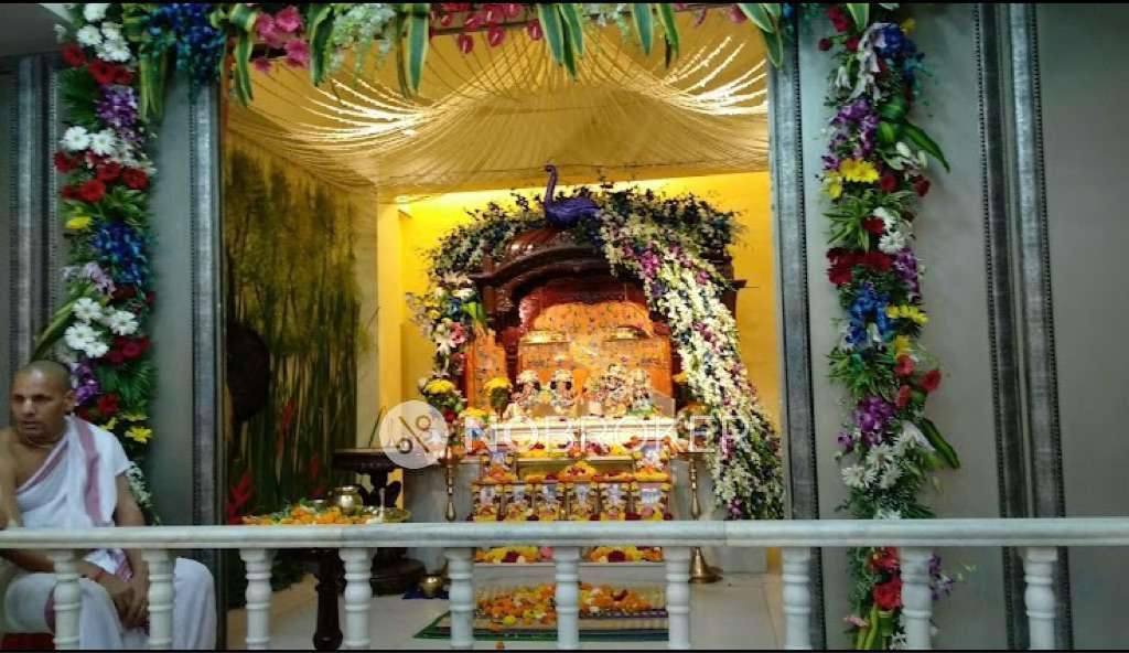 2 BHK Flat In Delta Central For Sale  In Sector 23