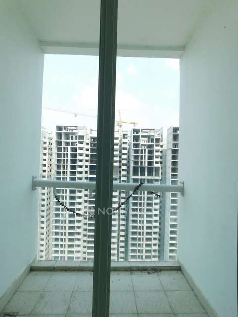 3 BHK Flat In Aliens Space Station For Sale  In Aliens Space Station