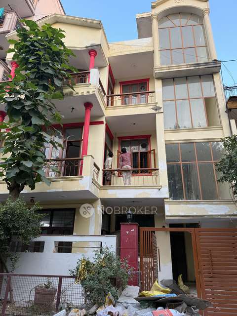 4+ BHK House for Rent  In Sector 40 