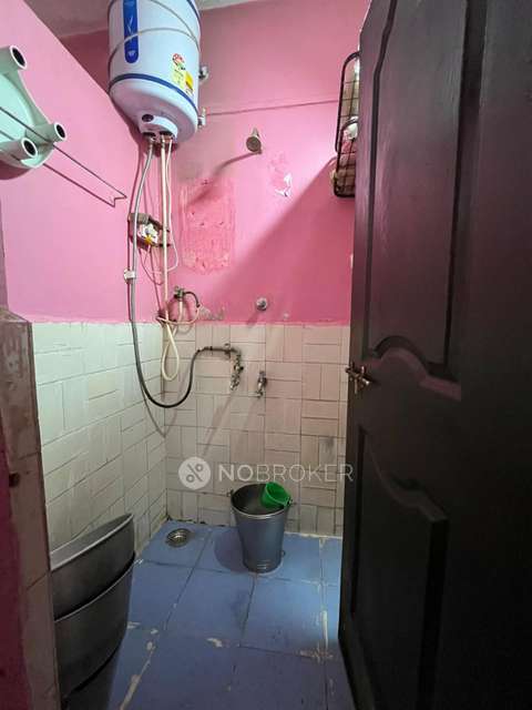 1 RK Flat In New Mangalwar Peth, Somwar Peth For Sale  In Somwar Peth