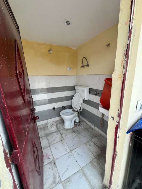 2 BHK Flat In Mahindra Park, Rani Bagh For Sale  In Mahindra Park