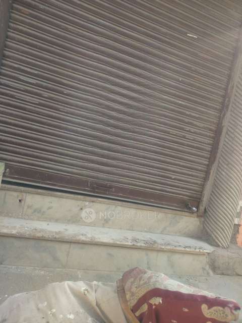 Shop in Sangam Vihar, Delhi for Rent 