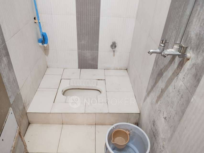 1 BHK Flat In Aruna Gowri Nivas For Sale  In  Padmarao Nagar